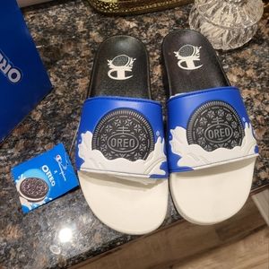 Champion IPO Slide Oreo
